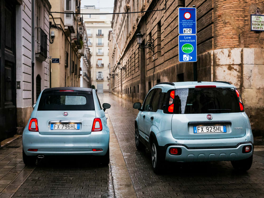 Fiat 500 Und Panda Mit Hybrid Durch Die City Kicker