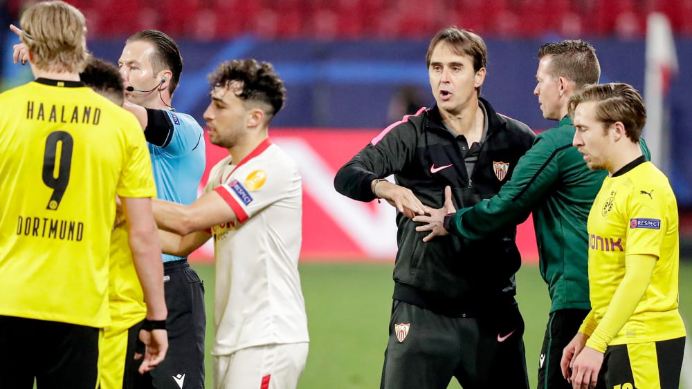 Nicht zufrieden mit dem Schiedsrichtergespann: Sevillas Trainer Julen Lopetegui.