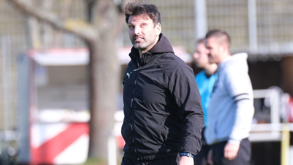 An seinem Kader wird sich im Sommer viel ändern: Steinbach-Haiger-Coach Adrian Alipour.