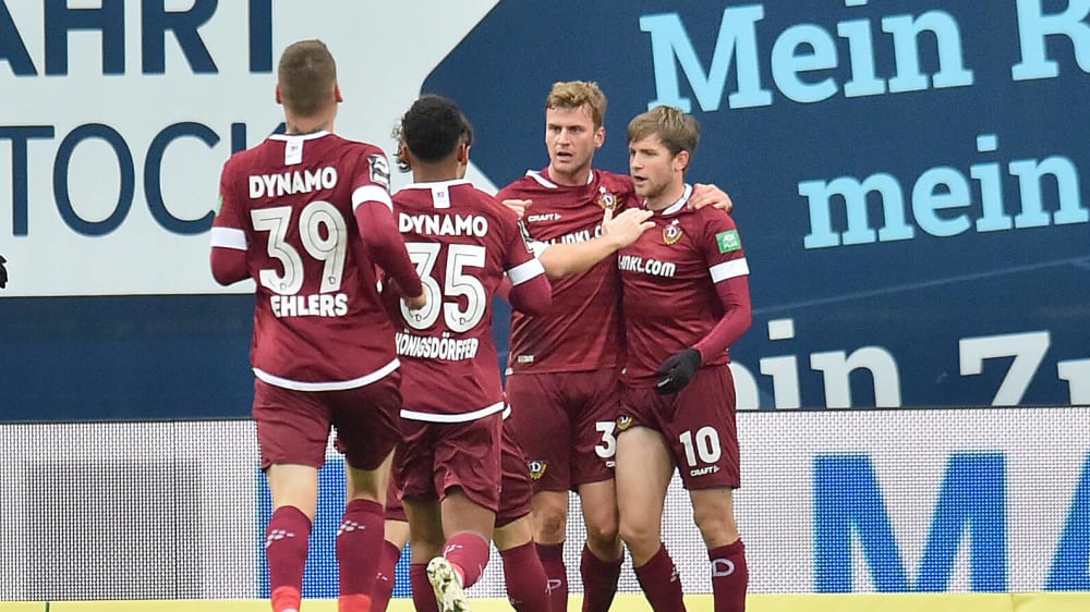 Alles wie immer in den letzten Spielen: Dresdner Jubel im Ost-Derby.