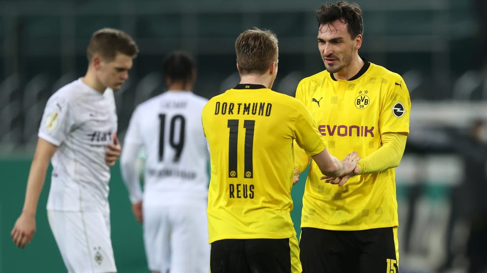 Wo die "neue Energie" fließt: Marco Reus und Mats Hummels nach dem Sieg in Gladbach.