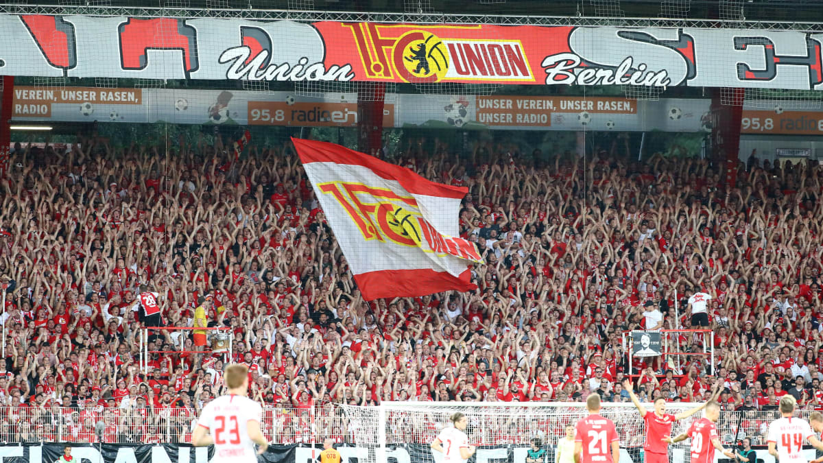 Trotz Coronavirus Union Berlin Gegen Bayern Munchen Kein Geisterspiel Kicker