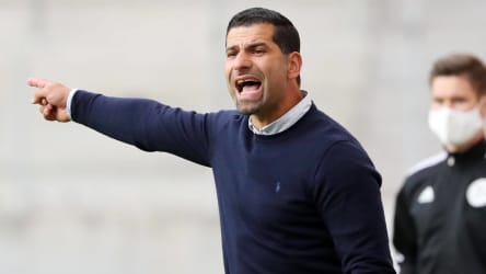 Darmstadts Trainer Dimitrios Grammozis fordert, fokussiert und gallig zu bleiben.