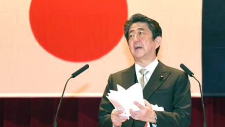 "Es ist schwierig, Spiele unter diesen Umständen abzuhalten": Japans Premierminister Shinzo Abe.
