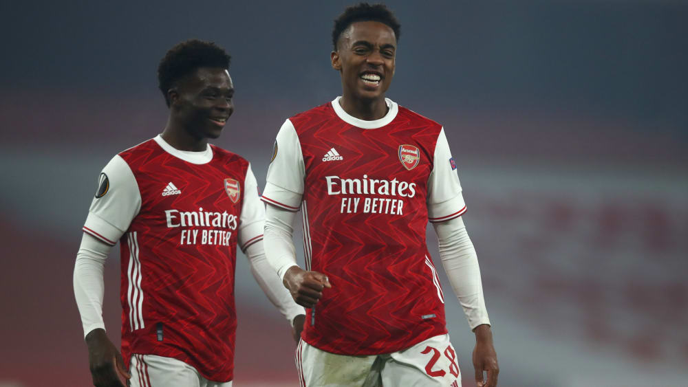 Aus 0:1 mach' 4:1: Bukayo Saka und Eddie Nketiah hatten gut lachen.