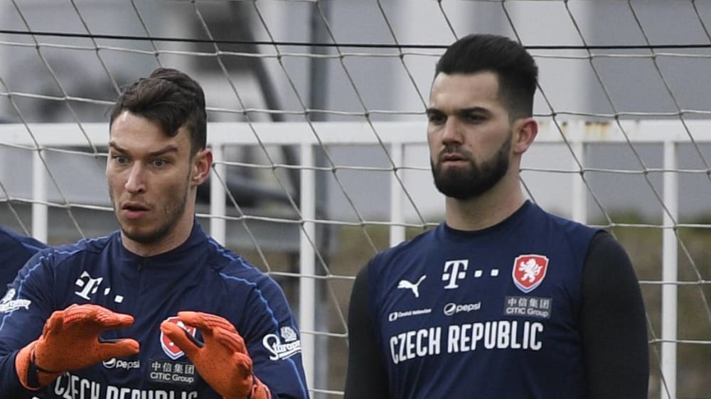 Der eine muss abreisen, der andere rückt nach: Jiri Pavlenka (Mitte) und Tomas Koubek (re.).