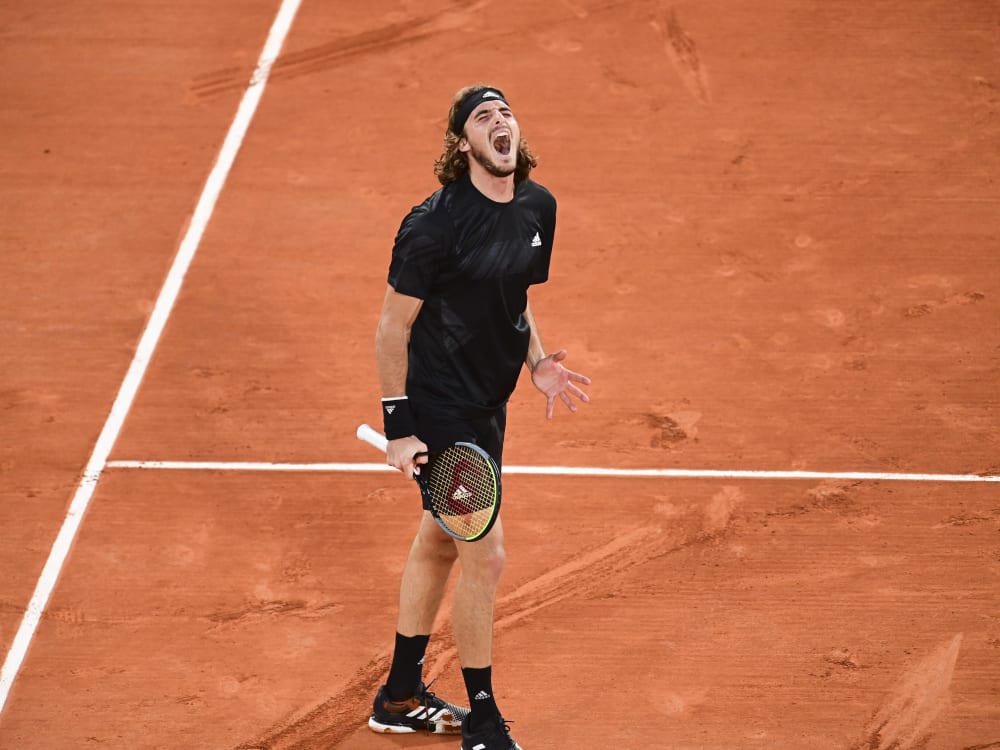 Traumfinale perfekt: Djokovic schlägt Tsitsipas und trifft ...