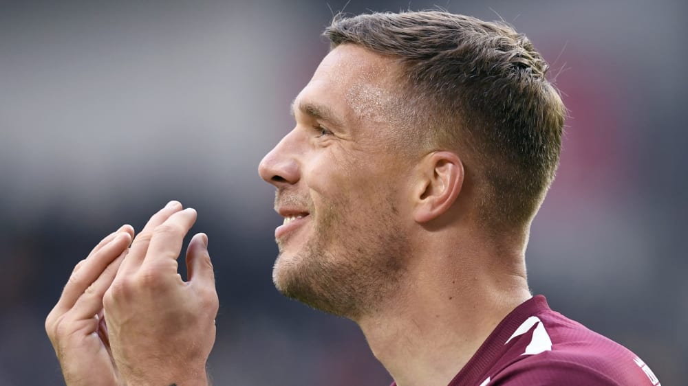 Lukas Podolski Trifft Beim Debut Fur Antalyaspor Var Greift Ein Kicker
