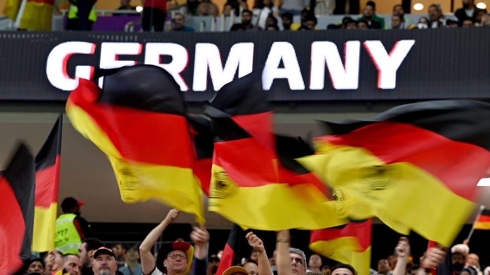 Einige deutsche Fans fanden doch ihren Weg nach Katar.