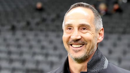 Frankfurts Trainer Adi Hütter fordert auch in München, Mut zu zeigen.