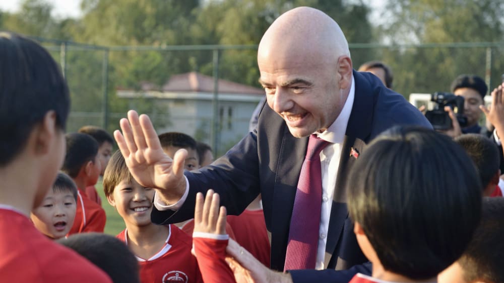 Bevor er das Spiel besuchte: FIFA-Präsident Gianni Infantino.