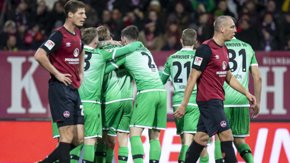 Enttäuschende Nürnberger ziehen von dannen, Hannover bejubelt das 1:0.