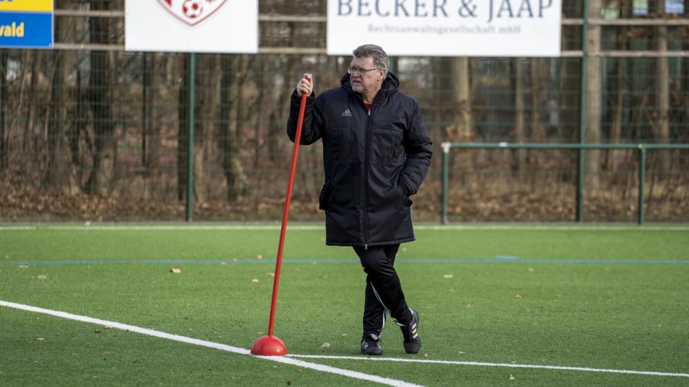 Ein Bild, das es so in Zukunft nicht mehr geben wird: Roland Kroos mit Trainingsutensilien.