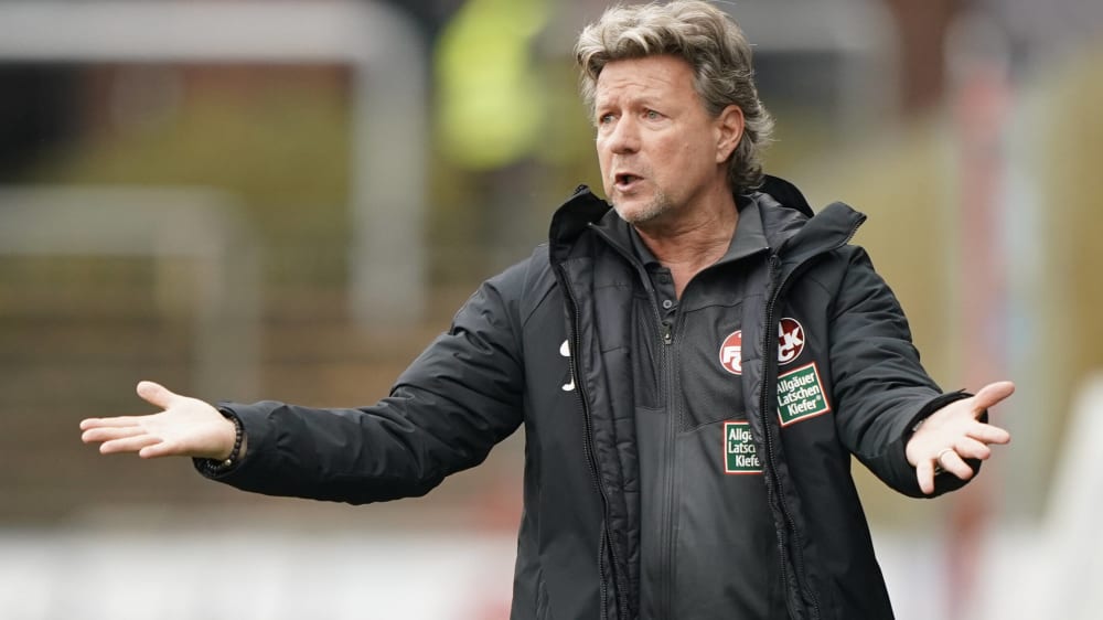 Fordert mehr Kommunikation von seinen Spielern ein: Kaiserslauterns Coach Jeff Saibene.