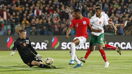 Marcus Rashford beim Torabschluss
