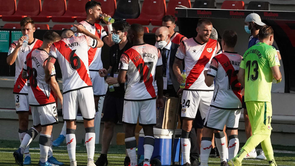 Dürfen sie nochmal ran? Die Spieler von Rayo Vallecano hoffen auf ein Entscheidungsspiel.