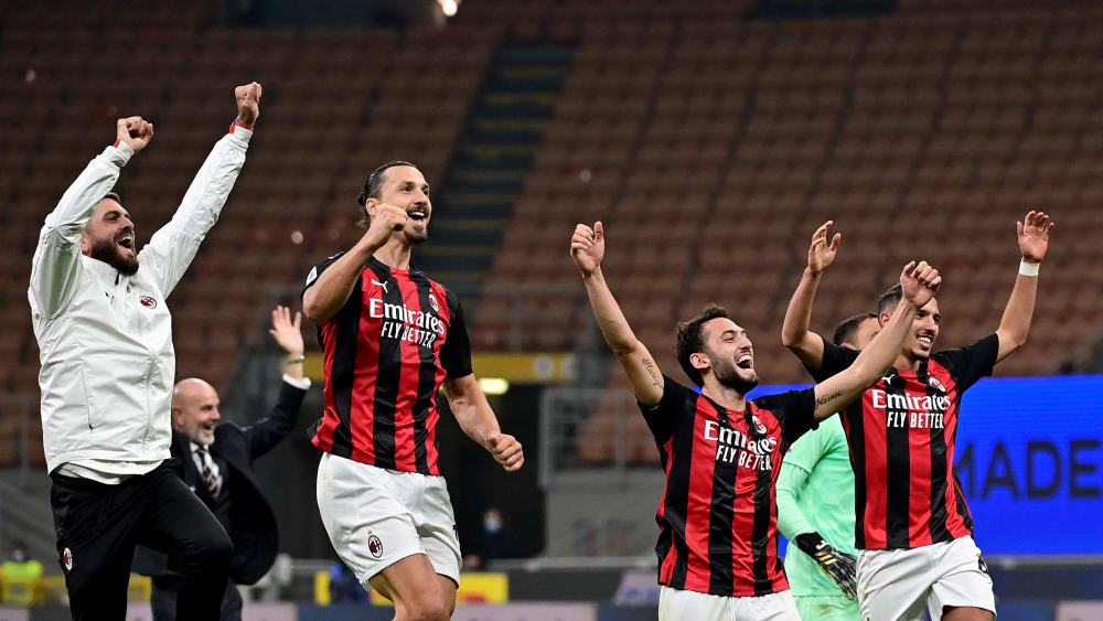Zlatan Ibrahimovic (Mitte)