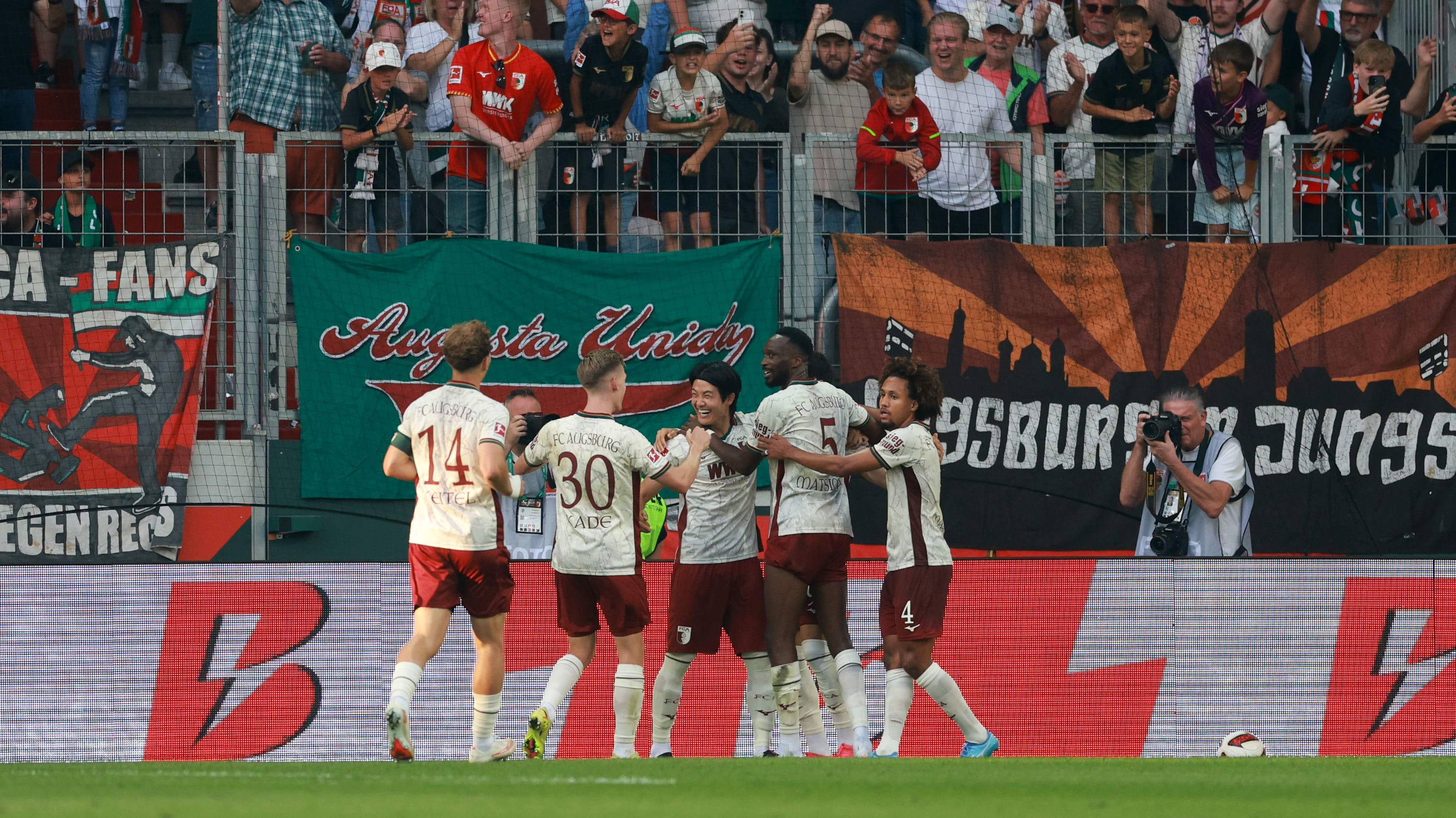 Liveticker | FC Augsburg - FC Schalke 04 3:0 | 1. Spieltag | Bundesliga ...