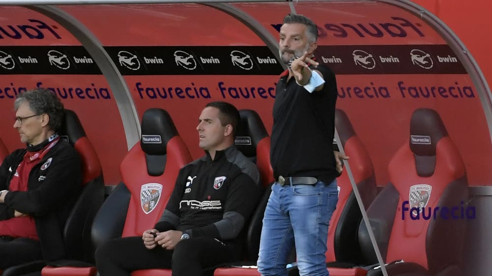 Rechnet sich gegen Düsseldorf etwas aus: FCI-Coach Tomas Oral.