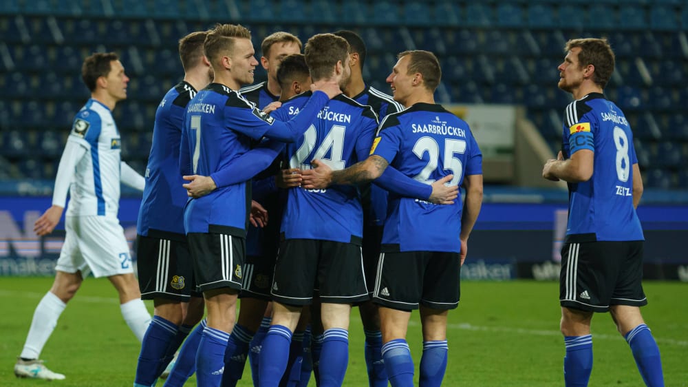 Jubel bei Saarbrücken: Sebastian Jacob schoss sein Team mit zwei Treffern zum Sieg.