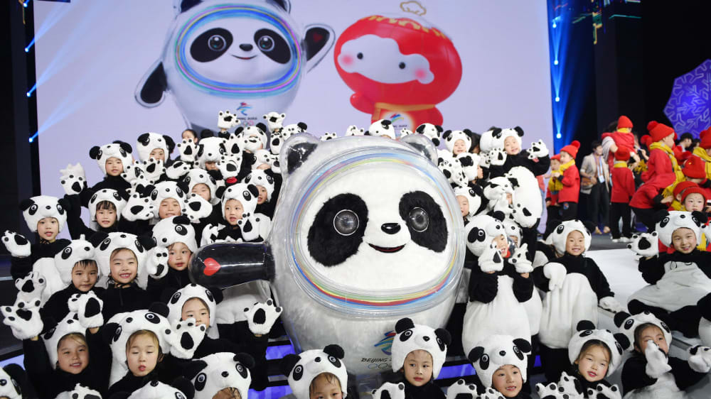 Bing Dwen Dwen Maskottchen Der Olympischen Winterspiele 2022 Ist Ein Panda Kicker