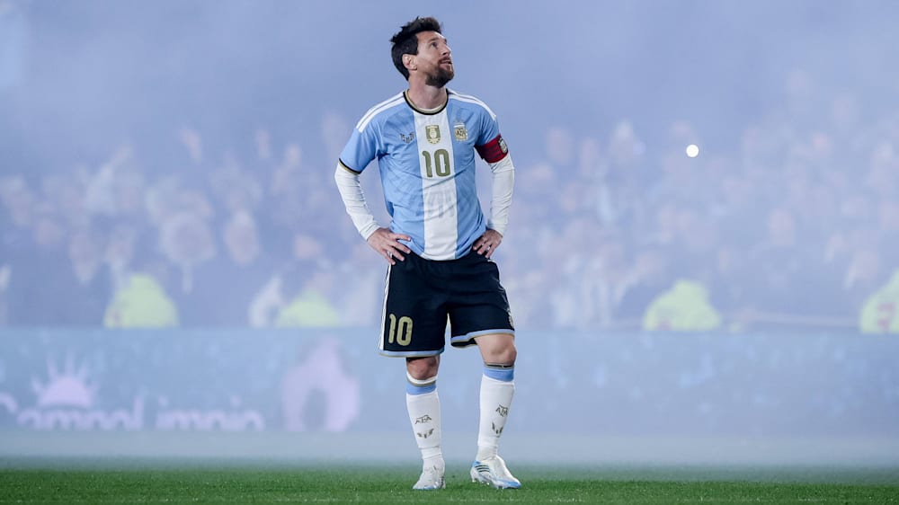 Durchschaubare und ehrliche Worte: Messi gewinnt ein letztes Fernduell ...