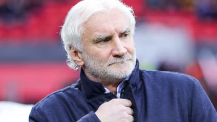 Lieber warm anziehen: Rudi Völler warnt vor den Glasgow Rangers.