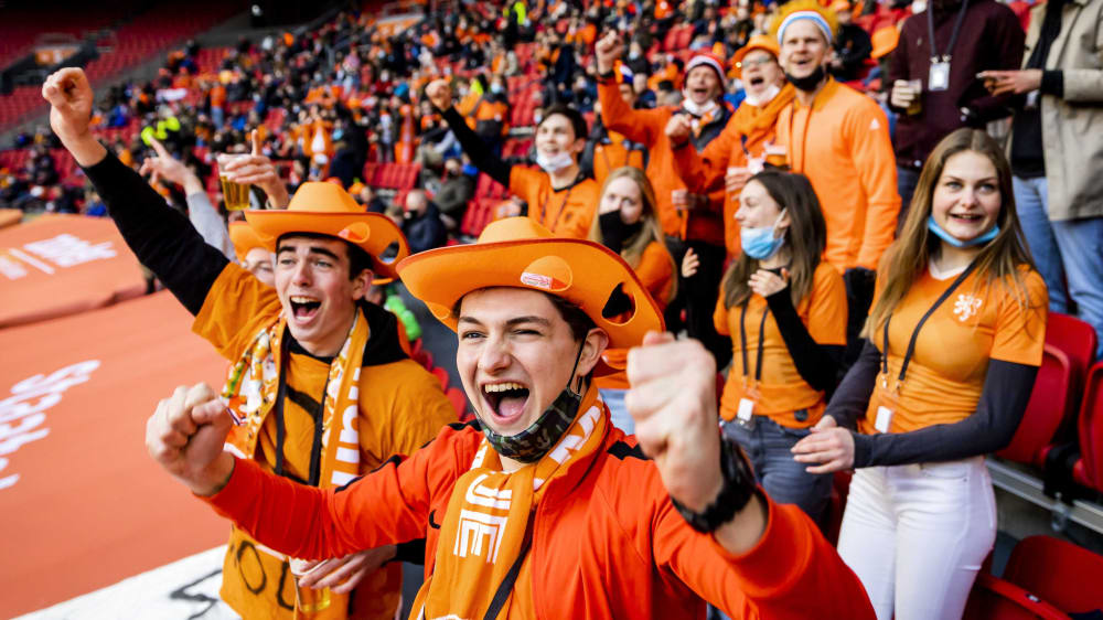 Bei der EURO 2020 sollen wieder mehr Zuschauer als 30 Prozent der Stadionkapazität eingelassen werden.