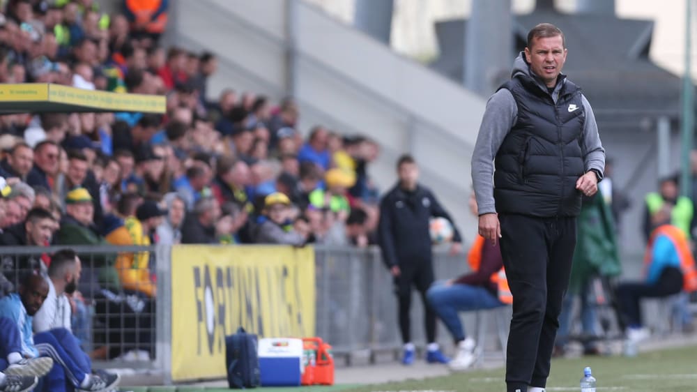 Es stehen große Veränderungen an: Zilinas Trainer Jaroslav Kentos.