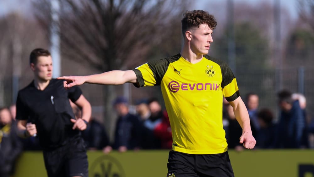 Nico Lübke, hier noch im Dortmunder Trikot, wechselt aus der Jugend des VfL Bochum in die Oberliga zu Westfalia Herne.
