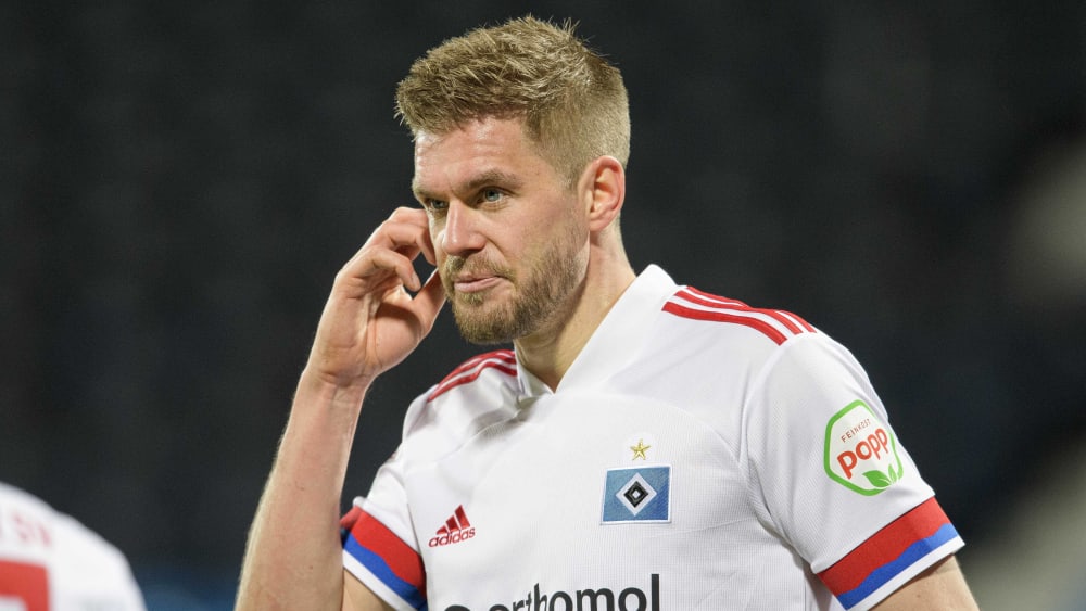 Bald wieder mit dabei: Hamburgs Simon Terodde.