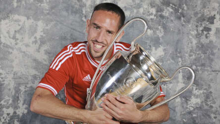 Mein Schatz: Franck Ribery mit dem Champions-League-Pokal.