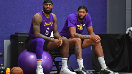 LeBron James (li.) und Anthony Davis sind mit ihren LA Lakers heiße Anwärter auf den Titel.