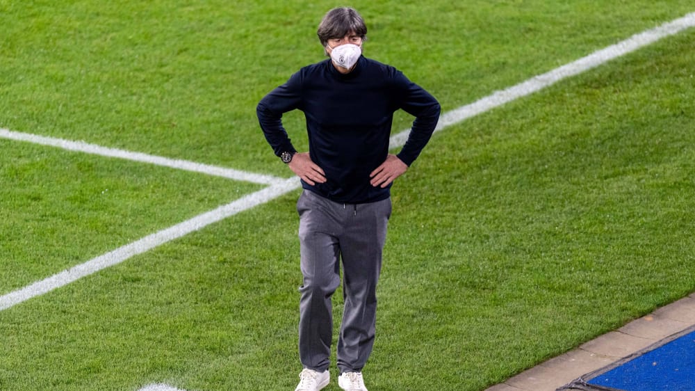Seine taktische Idee lief ins Leere: Bundestrainer Joachim Löw.