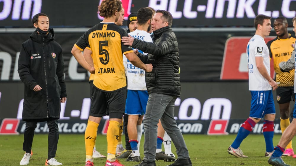 Immerhin Tabellenführer: Dresden, um Spieler Yannick Stark (li.) und Trainer Markus Kauczinski, hatte große Probleme mit dem KFC Uerdingen, holte aber einen Punkt.