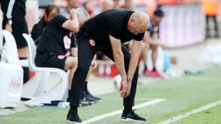 Sichtlich geknickt: Fortunas Trainer Uwe Rösler.