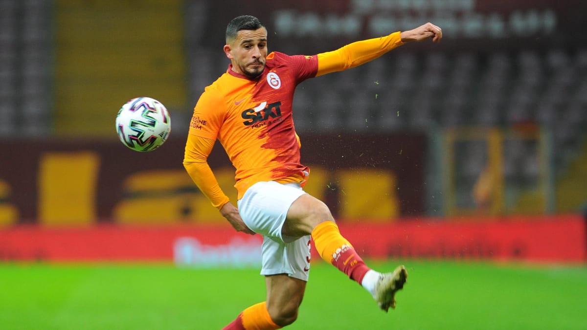 Feuerwerksunfall Omar Elabdellaoui Von Galatasaray Bangt Um Karriere Kicker Patlamada elinden ve yüzünden yaralanan norveçli futbolcu omar elabdellaoui, hastanede kaldırıldı. omar elabdellaoui von galatasaray bangt