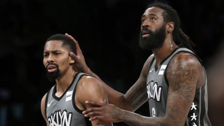 Spencer Dinwiddie und DeAndre Jordan (re.)