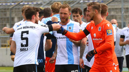 Ein gelungener Coup: 1860 München nach dem Sieg gegen Duisburg.