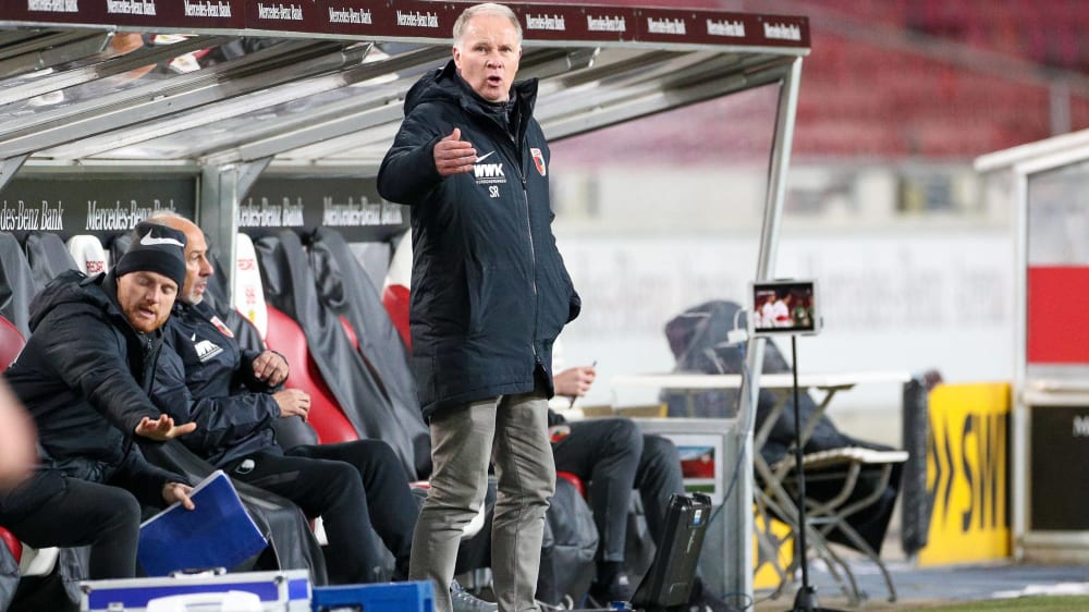 Engagiert an der Seitenlinie: FCA-Manager Stefan Reuter.