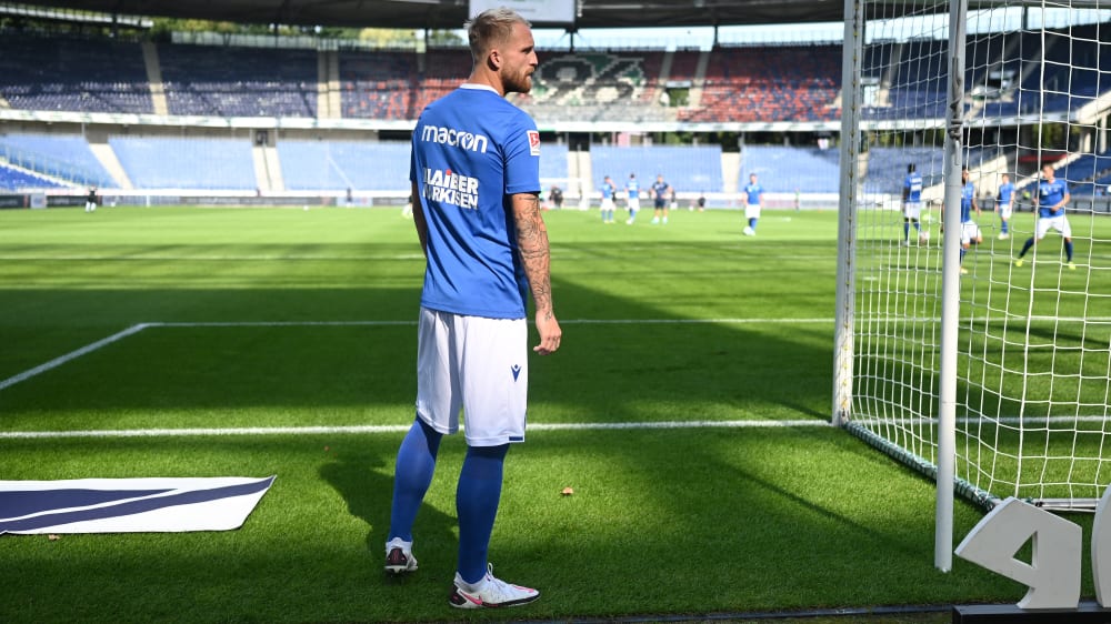 Karlsruhes Topscorer Philipp Hofmann blieb im Gastspiel in Hannover erstmal außen vor