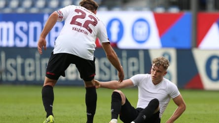 Platz 16 zum Abschluss: Der Club muss nach dem 1:1 in Kiel in die Relegation.
