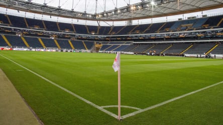 Eine Fortsetzung mit Geisterspielen sei "nicht vertretbar", heißt es im Schreiben von Fan-Vertretern.