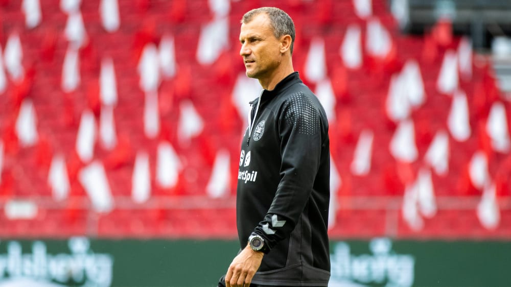 Vertrauen in Manuel Baum: Schalke-Legende Ebbe Sand.