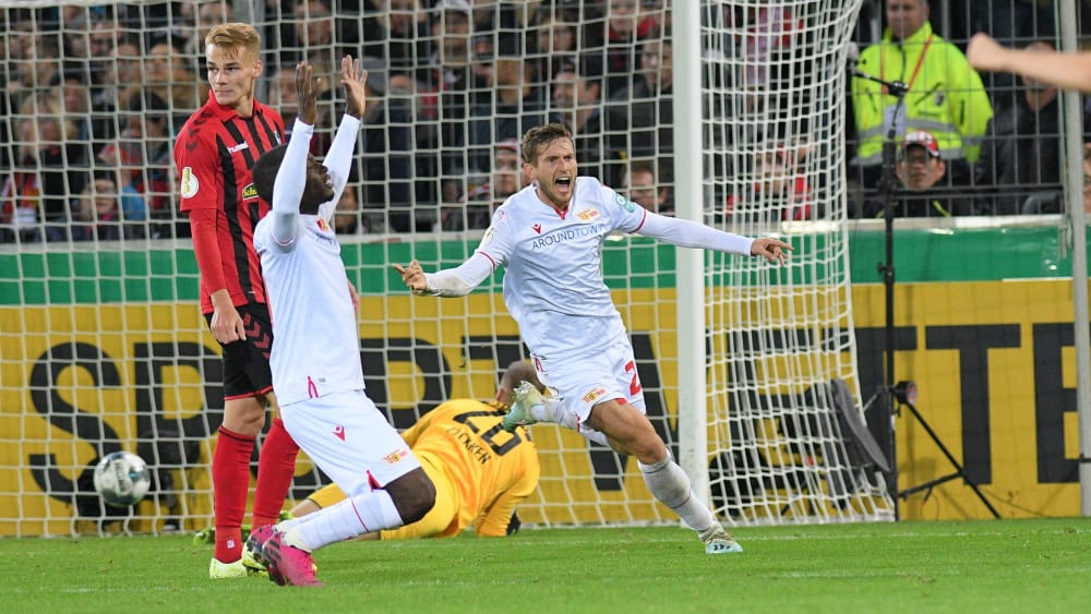 Jubelten beim 3:1 in Freiburg: Die Spieler des 1. FC Union.