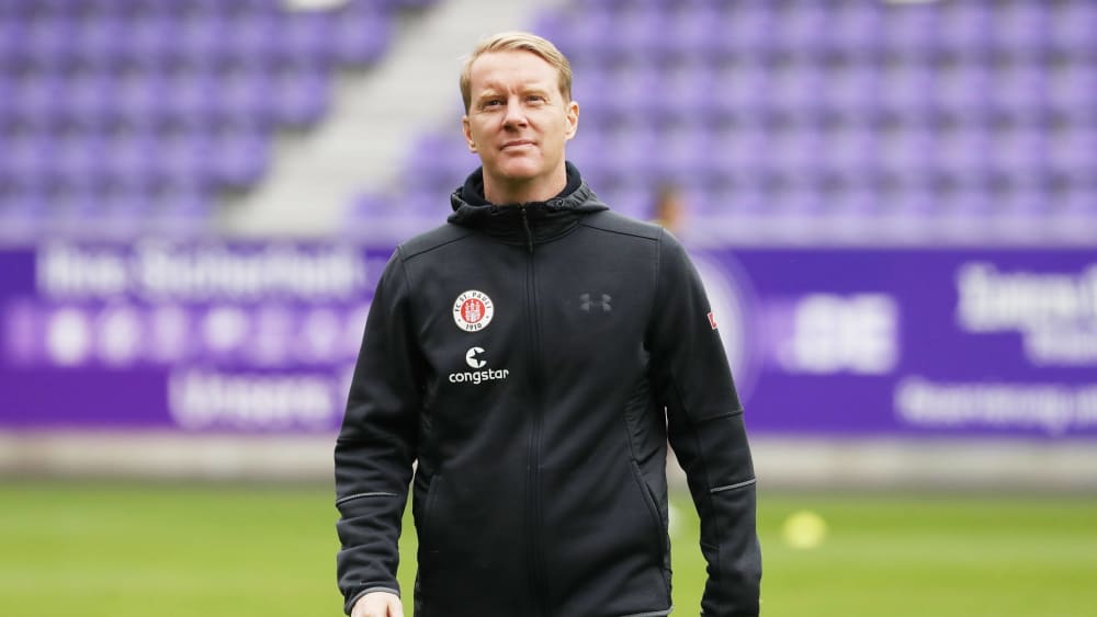 Der Blick geht nach weiter oben: Timo Schultz und St. Pauli peilen gegen Würzburg den nächsten Dreier an.