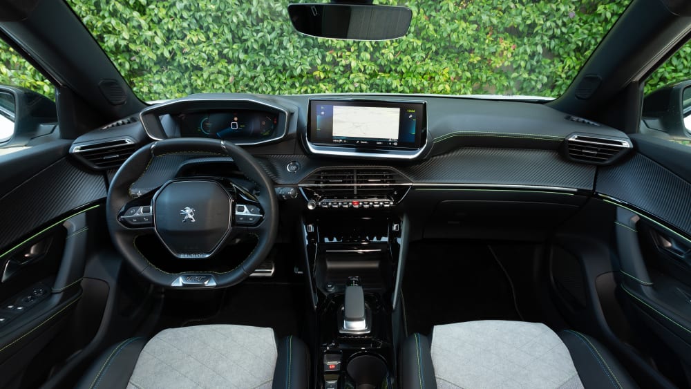 Peugeot e-2008