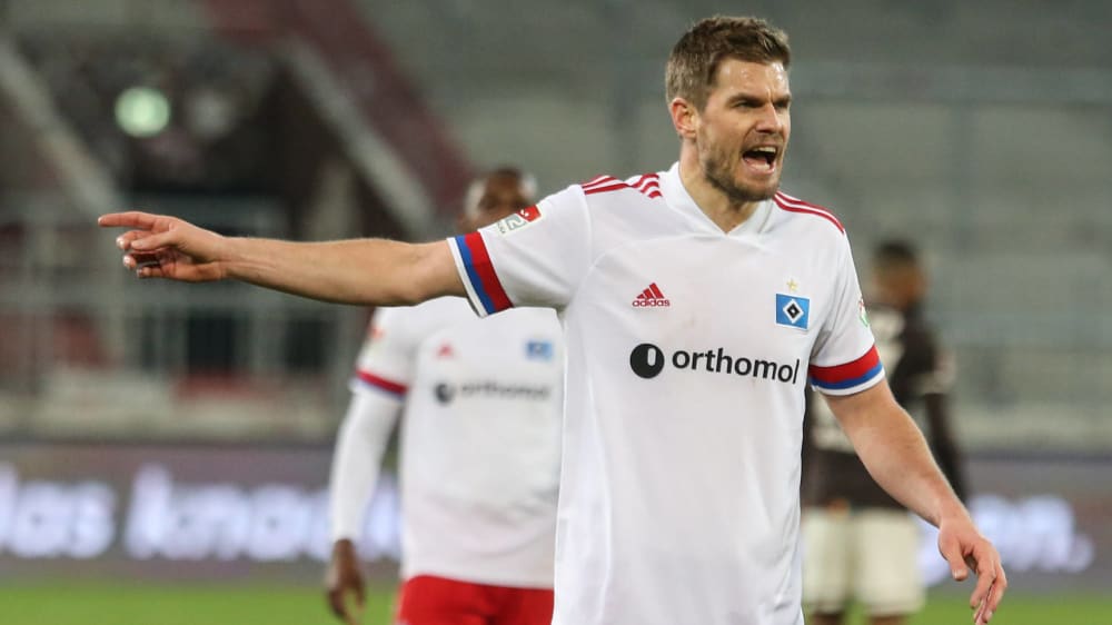 HSV-Torjäger Simon Terodde ist nach der Quarantäne wieder auf dem Platz.