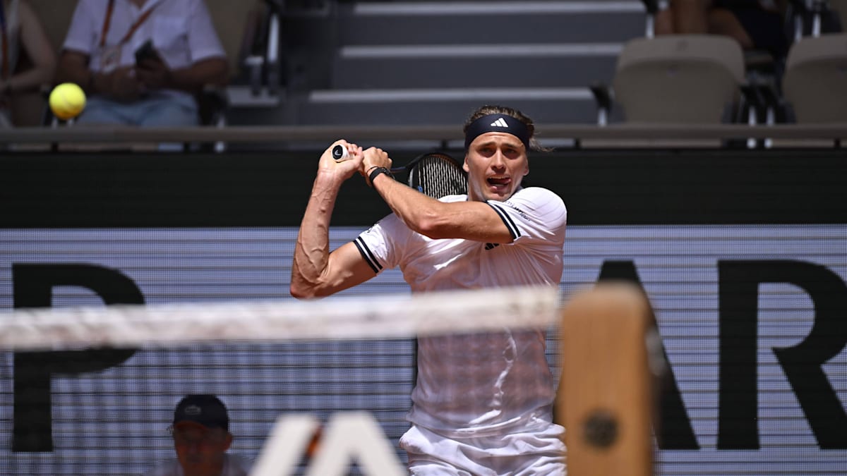 No trouble against Bonzi: Zverev makes a confident start to the French ...