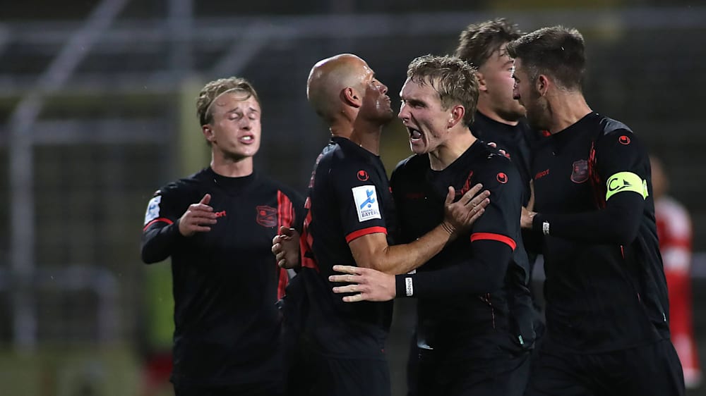 Haching empata em Derby contra Bayern II com gol de Pfeiffer